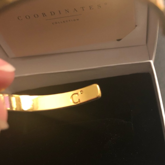 Coordinates Collection Legend Cuff bracelet - New York City - 22K Gold Vermeil - Picture 4 of 5